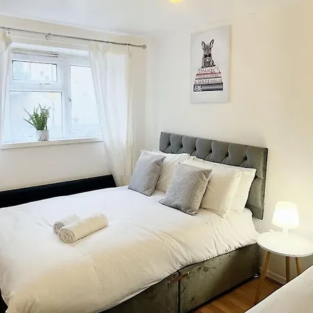 Cosy Croydon Apt Sleeps 5 Extérieur photo