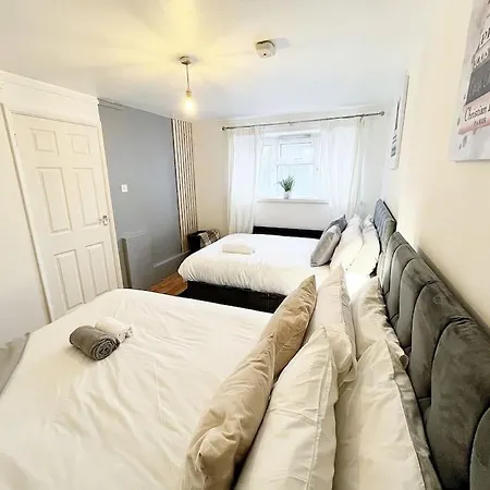 Cosy Croydon Apt Sleeps 5 Extérieur photo