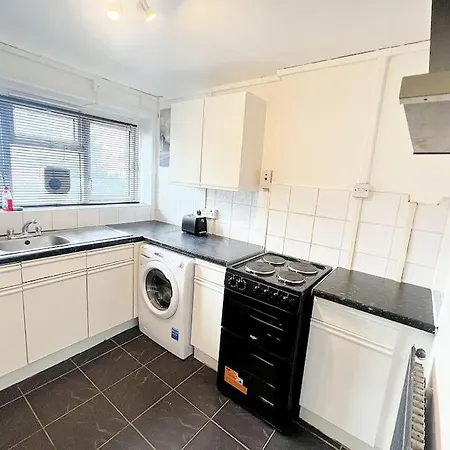 Cosy Croydon Apt Sleeps 5 Extérieur photo
