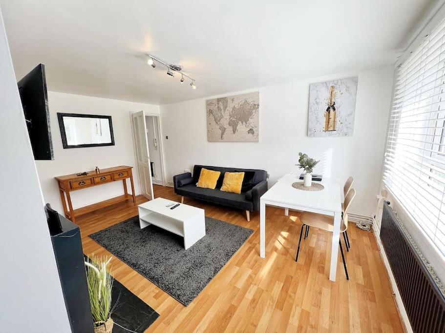 Cosy Sleeps 5 Appartement Croydon
